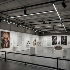 Stable lighting solution for temporary exhibition spaces